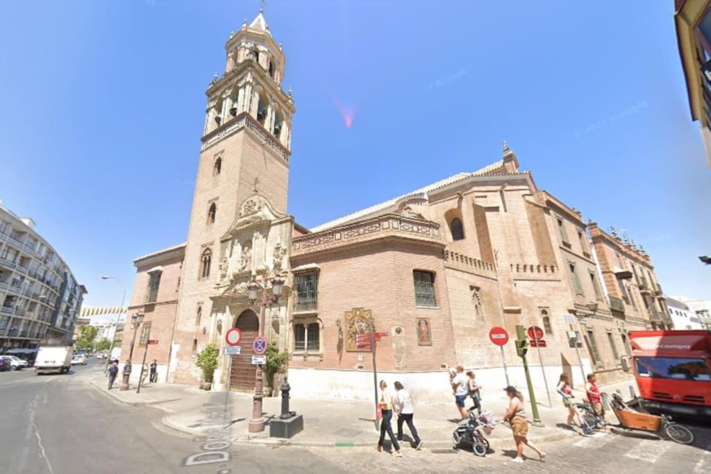 Atico Plaza Cristo De Burgos Apartment Seville Exterior photo